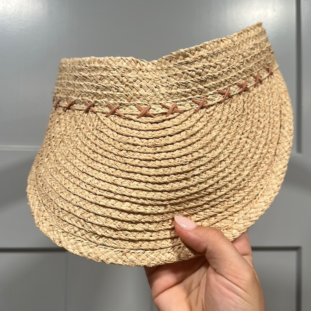 Gigi Pip adjustable sun visor
